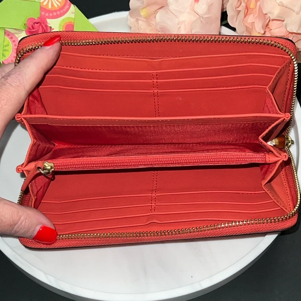 EUC Coach Accordion Zip Wallet in Coral - Picture 9 of 13